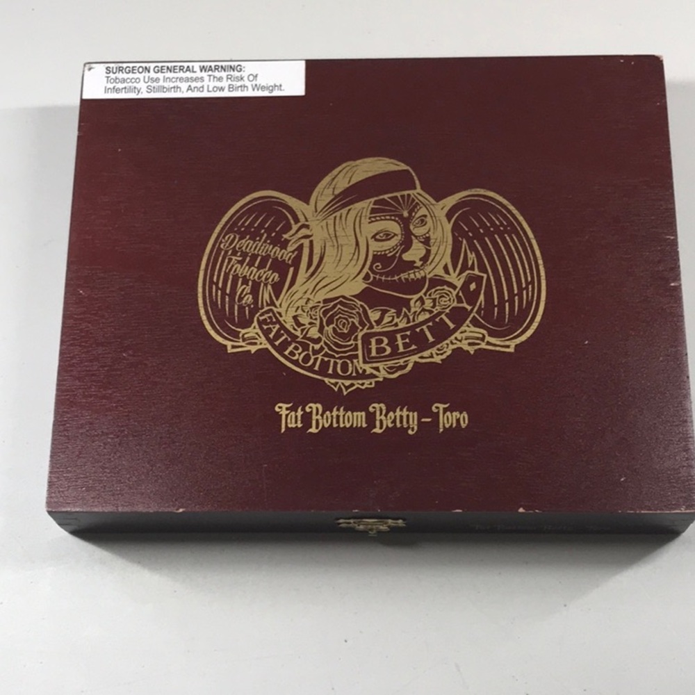 Drew Estate Fat Bottom Betty - Toro - cigar box